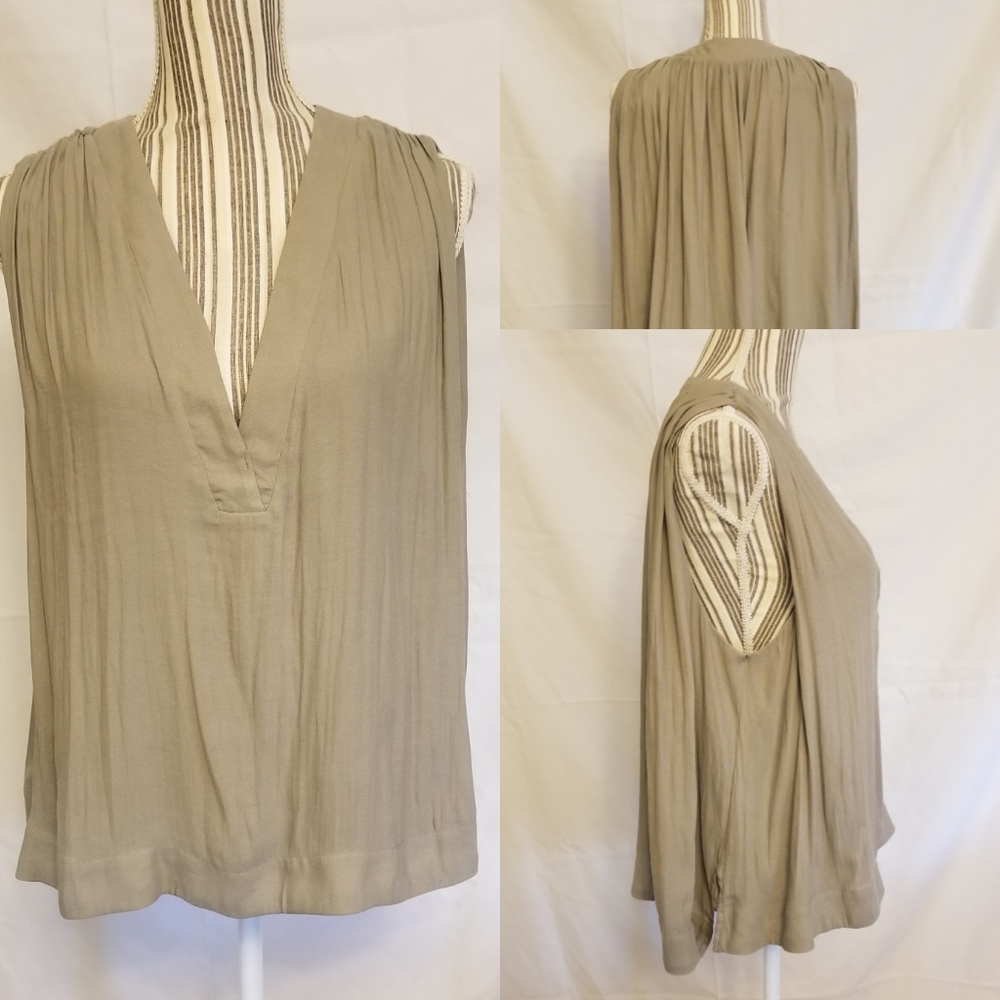 EUC Almost New Free People Top M - Grey/Grn